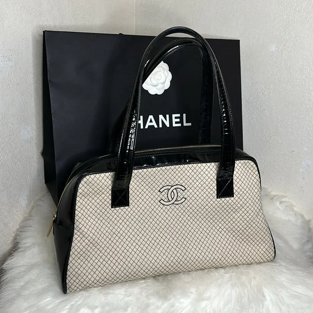 💯Authentic Chanel Cream & Black Patent Leather & Knit Quilted Bowler Bag🍀